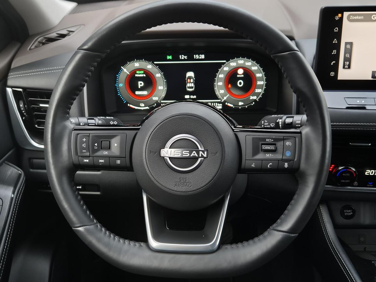 Nissan X-TRAIL 1.5 e-4orce Tekna 4WD Automaat / Fabrieksgarantie tot 05-2027 / Allseason banden / Trekgewicht 1.800 Kg / Head Up Display / Stuur-, Stoel en Achterbank verwarming / Adaptief CC / Elektrische achterklep /