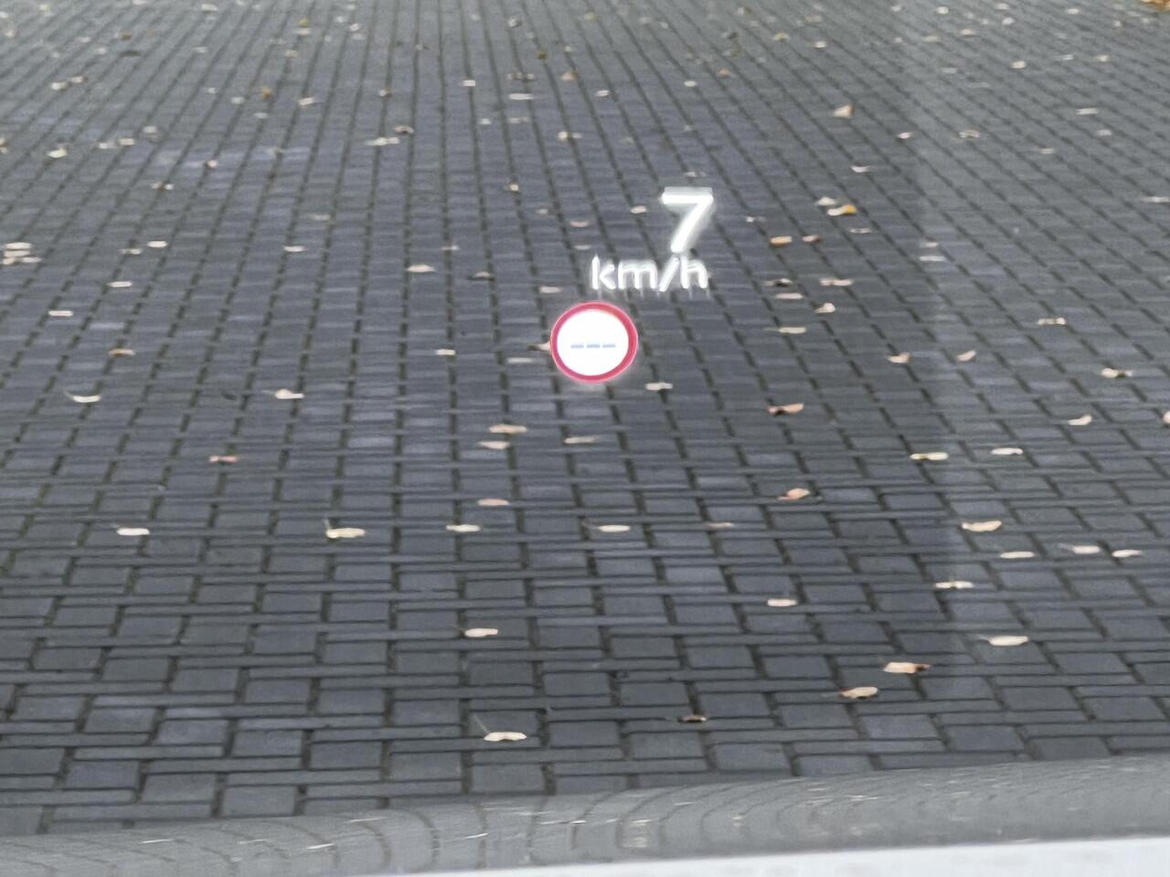 Nissan X-TRAIL 1.5 MHEV 163pk Tekna 5 zits Automaat / Trekgewicht 2000 Kg / HUD / Elektrische achterklep / Apple Carplay Android Auto / Stuur-, Stoel en achterbankverwarming / Adaptief CC / 360 ° camera / Voorruit verwarming /