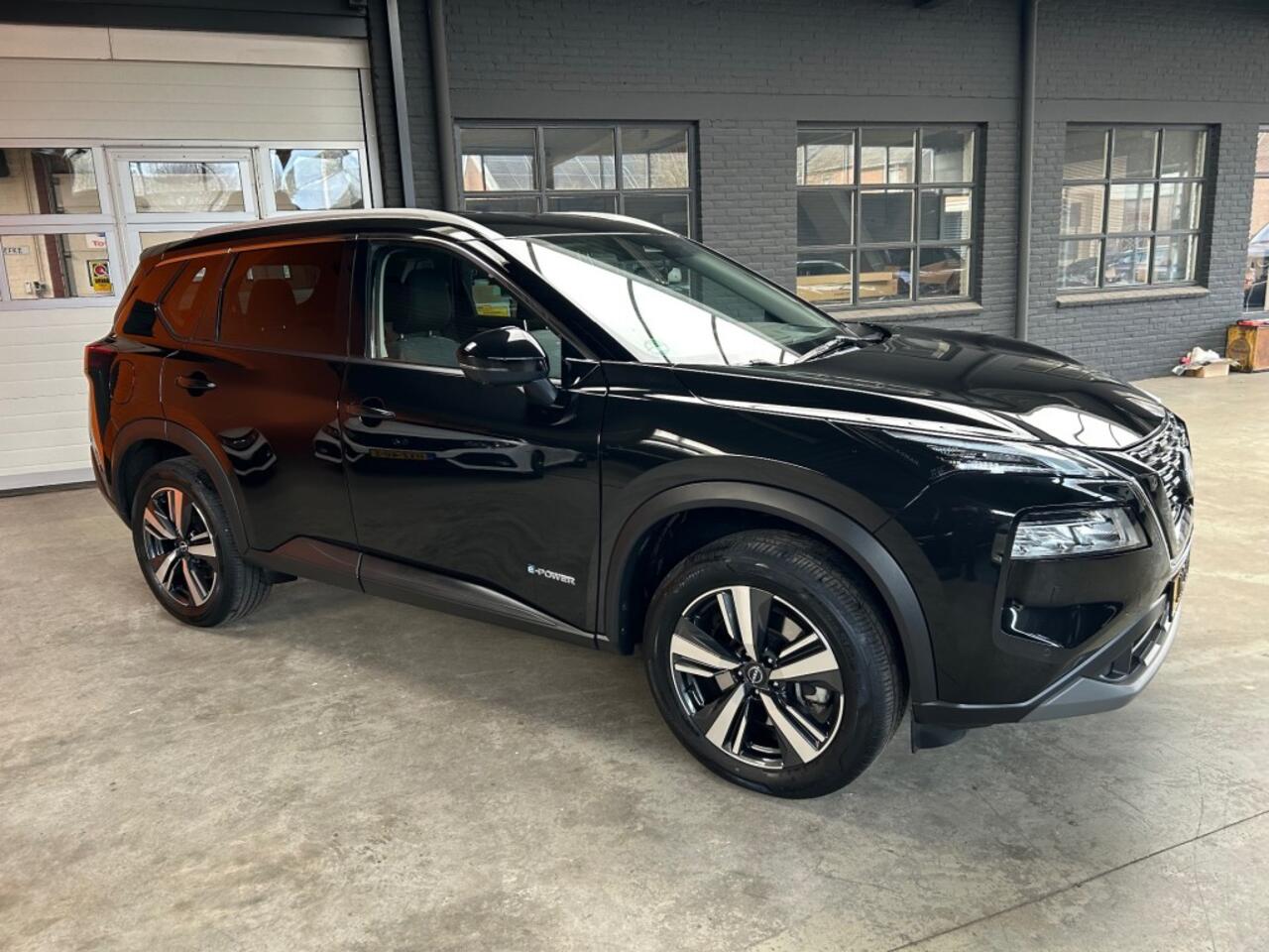 Nissan X-TRAIL 1.5 E-4 N-CON. 4WD / HUD / Trekhaak / 360camera