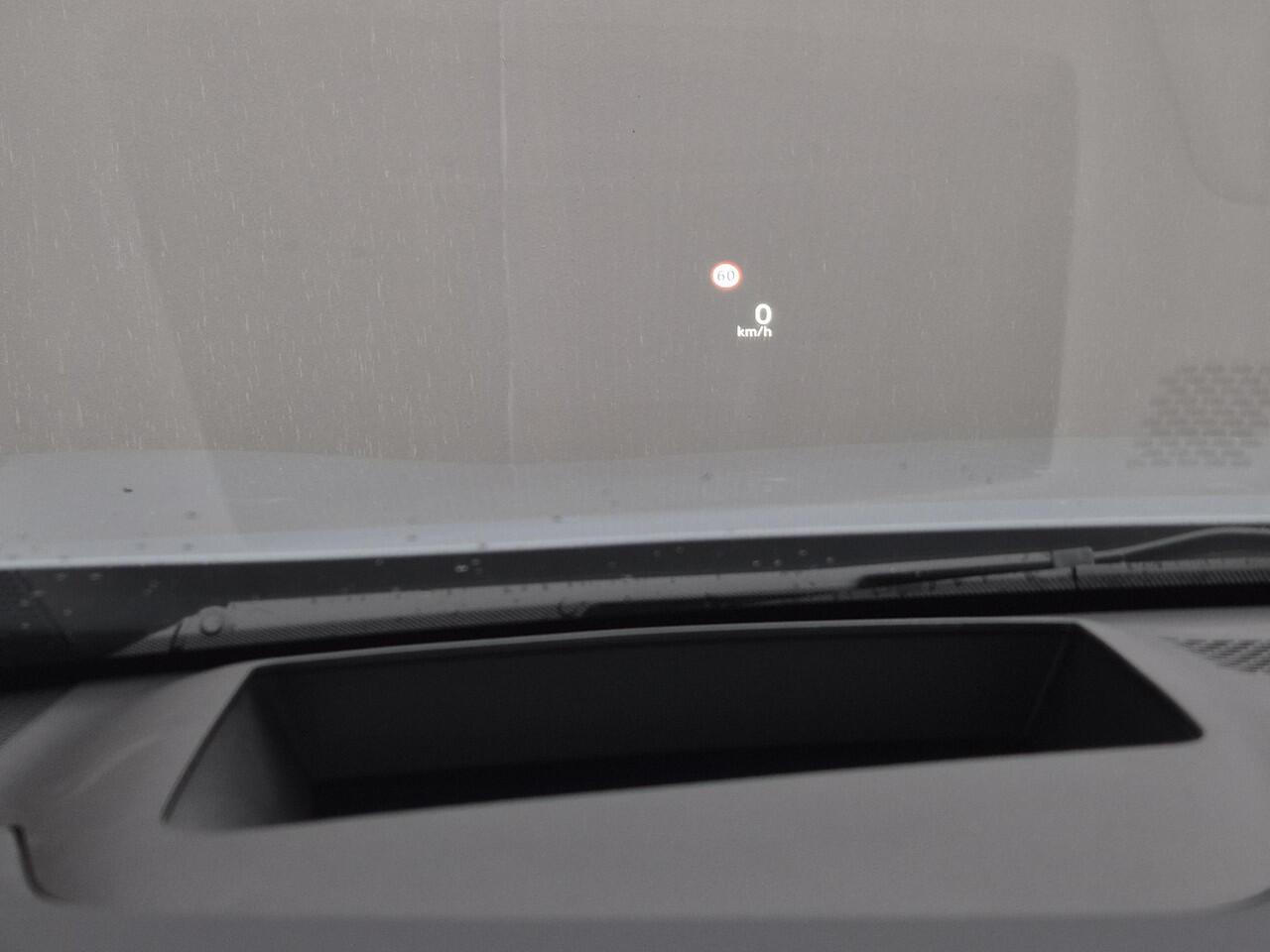 Nissan X-TRAIL 1.5 e-4orce Tekna 4WD Automaat / HUD / Allseason banden / Elektrische achterklep Stuur-, Stoel en Achterbankverwarming / Rondomzicht camera / Adaptief CC / Trekgewicht 1800 kg / Voorruit verwarming /