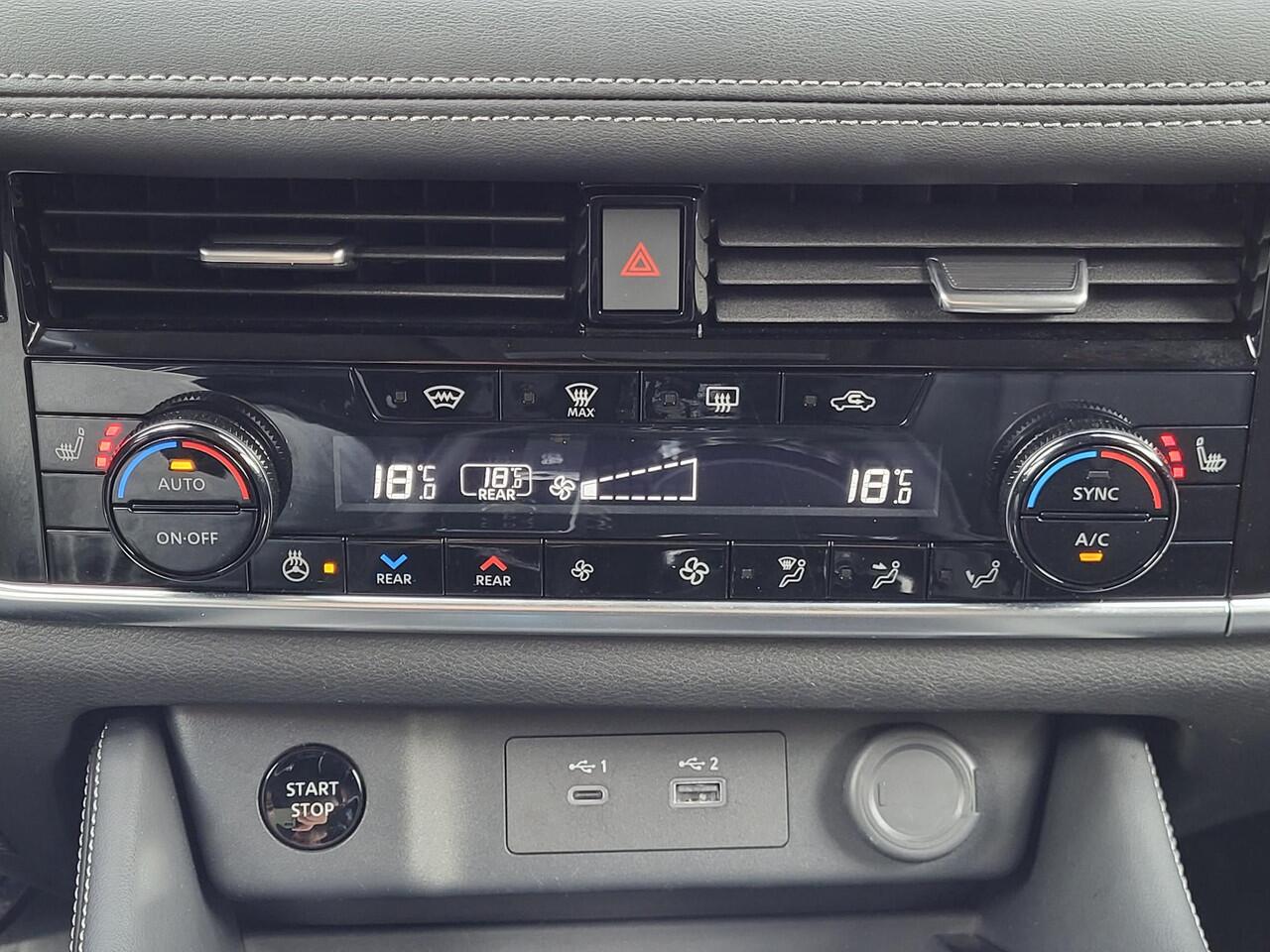 Nissan X-TRAIL 1.5 e-4orce Tekna 4WD / Automaat / Gratis vaste trekhaak 13-polig / 1.800 kg trekgewicht / Allseason banden / Apple Carplay / Android Auto / Stuur,- voorruit-, voorstoel- en achterbankverwarming / 360° camera / headup display / Verst. voorstoelen met gehe