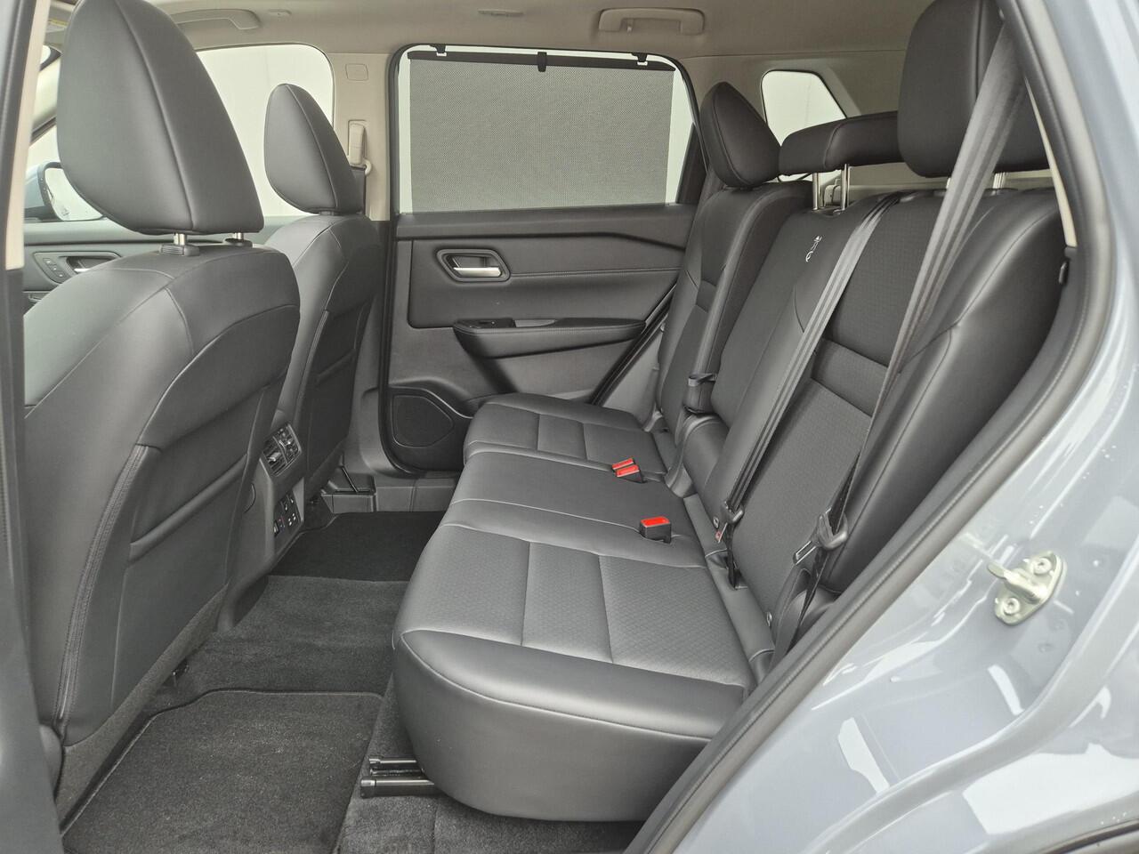 Nissan X-TRAIL 1.5 MHEV 163pk Tekna Automaat / Fabrieksgarantie tot 03-2028 <100.000 / 2000kg Trekgewicht / Allseason banden / HUD / Glazen schuif- en kanteldak / Elektrische achterklep / Rondomzicht camera / Stuur-, Stoel en Achterbank verwarming / Adaptief CC /