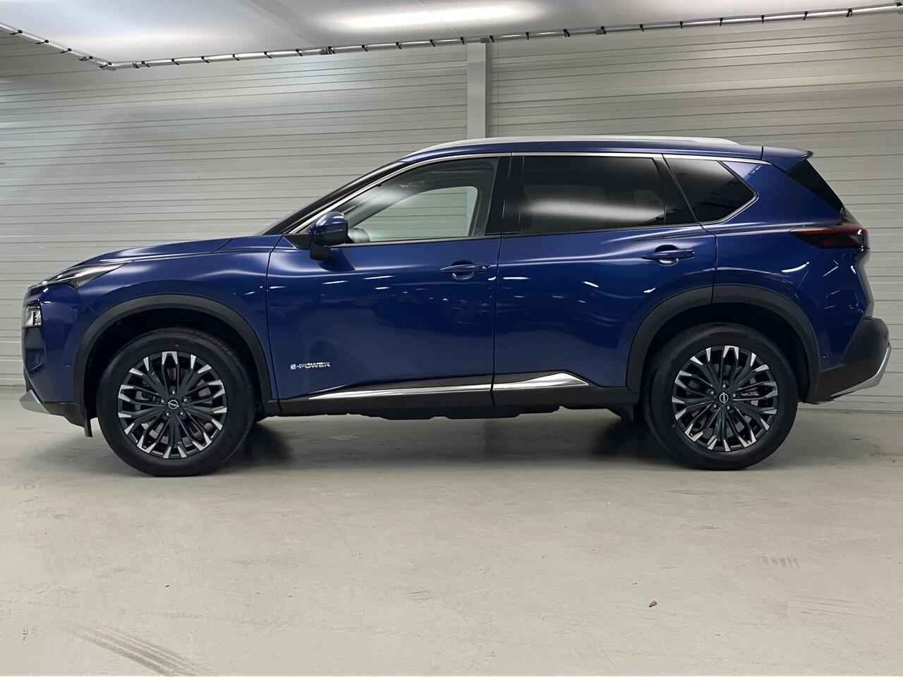 Nissan X-TRAIL 1.5 e-4orce Tekna Plus 4WD / ¤4.000,- Nissan Voorraadvoordeel! / Nieuw uit Voorraad Leverbaar / 1800 KG Trekgewicht / Glazen schuif- en kanteldak / Apple Carplay & Android Auto / Stoelverwarming Voor & Achter / Bose Audio / Elektrische Stoelen Met Geheuge