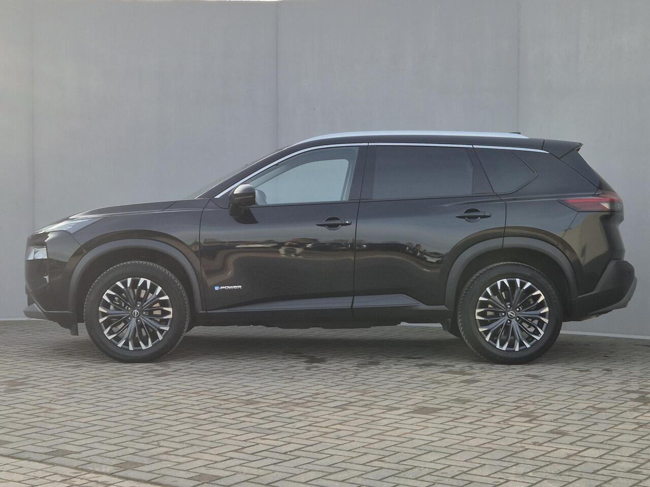 Nissan X-TRAIL 1.5 e-Power Tekna Automaat / Fabrieksgarantie tot 05-2028 / Dealer onderhouden / All Season banden / Stuur-, Stoel en Achterbank verwarming / Head Up Display / Elektrische achterklep / Rondomzicht camera / Adaptief CC /