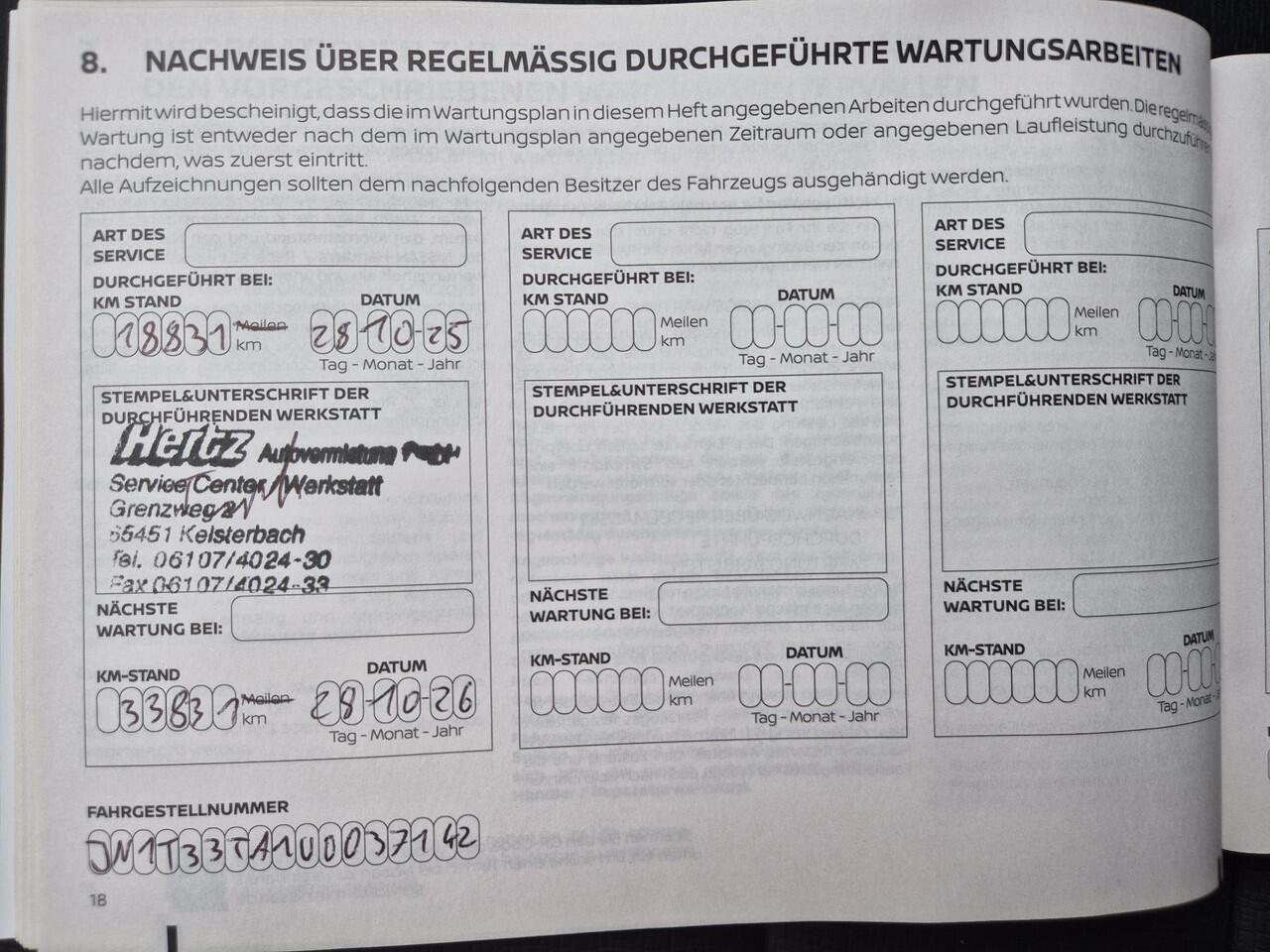 Nissan X-TRAIL 1.5 e-Power Tekna Automaat / Fabrieksgarantie tot 05-2028 / Dealer onderhouden / All Season banden / Stuur-, Stoel en Achterbank verwarming / Head Up Display / Elektrische achterklep / Rondomzicht camera / Adaptief CC /