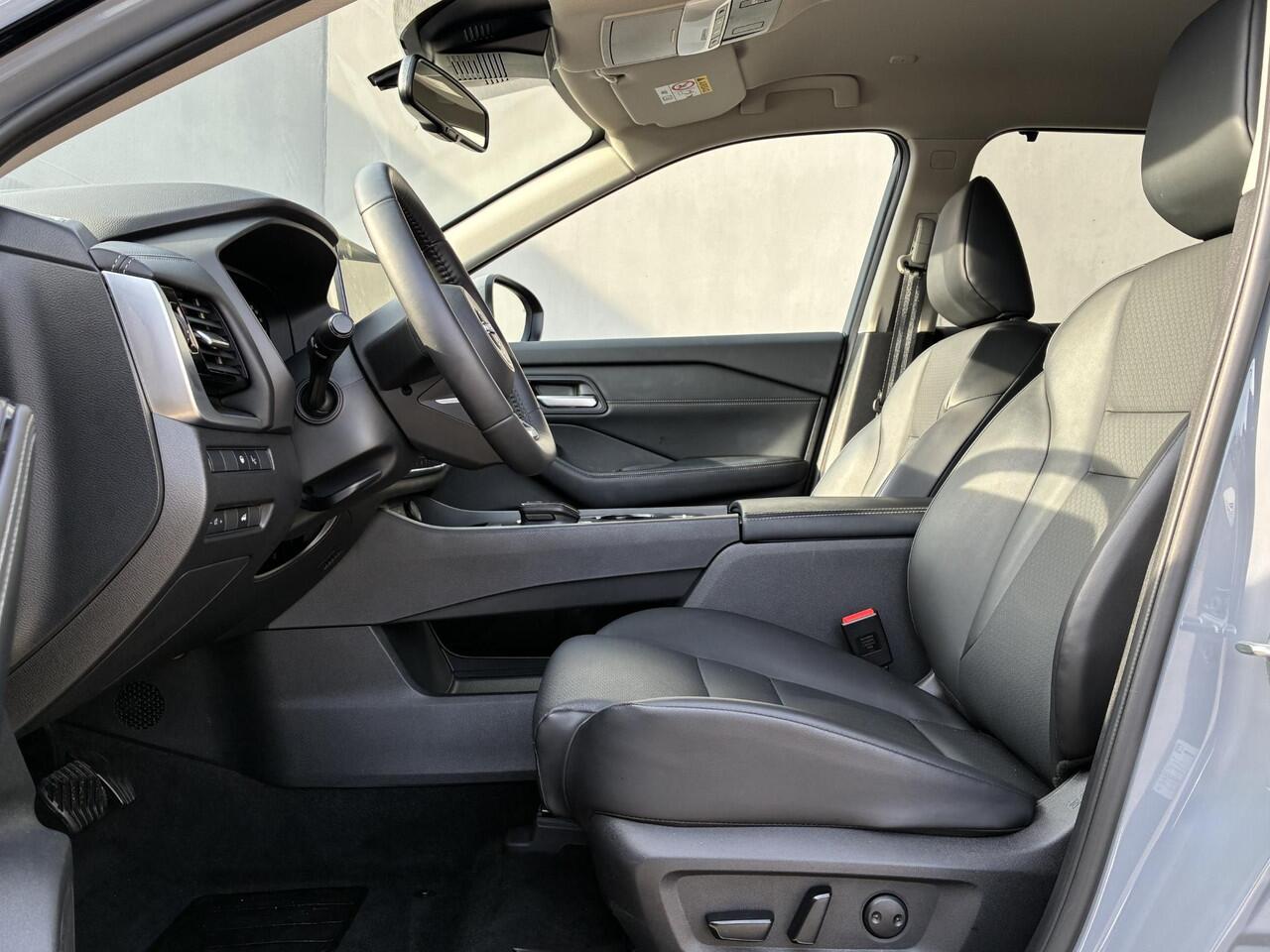 Nissan X-TRAIL 1.5 e-Power Tekna / Fabrieksgarantie t/m 05-2028 / Apple Carplay/Android Auto / Adaptieve Cruise Control / Stoel-/Stuur-/Voorruitverwarming / Elektrische Achterklep / All-Season banden / Navigatie / Achteruitrijcamera /