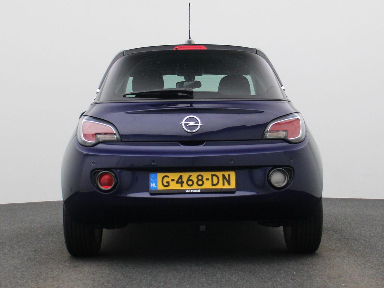 Opel ADAM 1.0 Turbo BlitZ | Stoel- & Stuurwielverwarming | PDC Achter | Full-Map Navigatie | Cruise Control | Licht- & Regensensor | Airconditioning | 16"LMV | Apple Carplay & Android Auto | Two-Tone