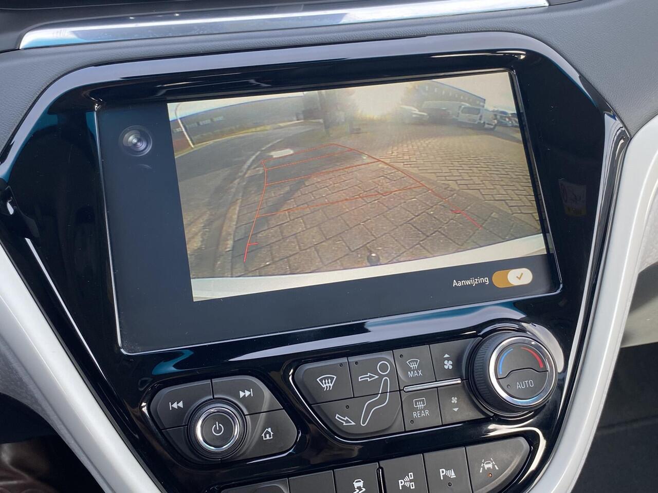 Opel AMPERA Ampera-E Business Executive 60 kWh HV Accu nieuw eind '22! Zeer compleet met o.a. lederen bekleding, Bose soundsystem, stoel- én achterbankverwarming, camera, nieuwe APK, etc.