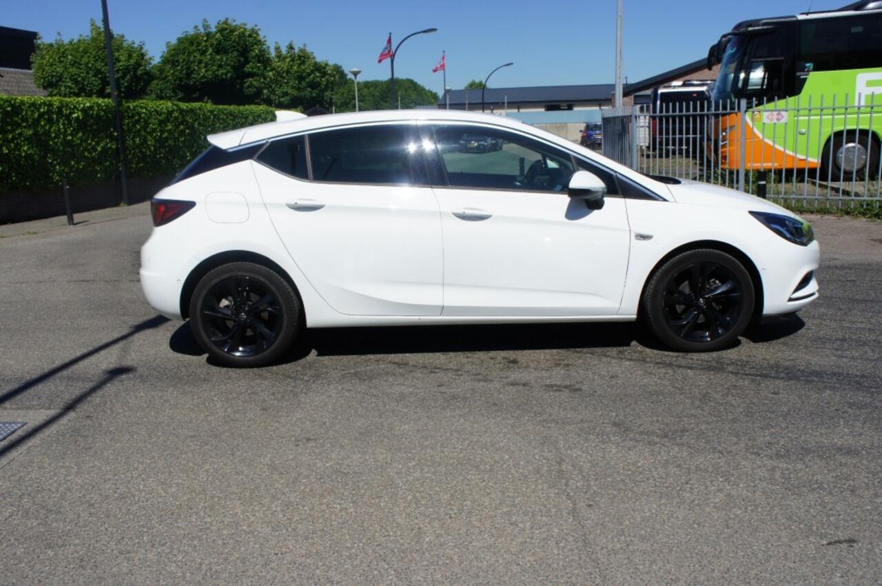 Opel ASTRA 1.4 EXECUTIVE NAVI/HLEDER/CAMERA/PDC/CRUISE/APPLE-ANDROID AUTO