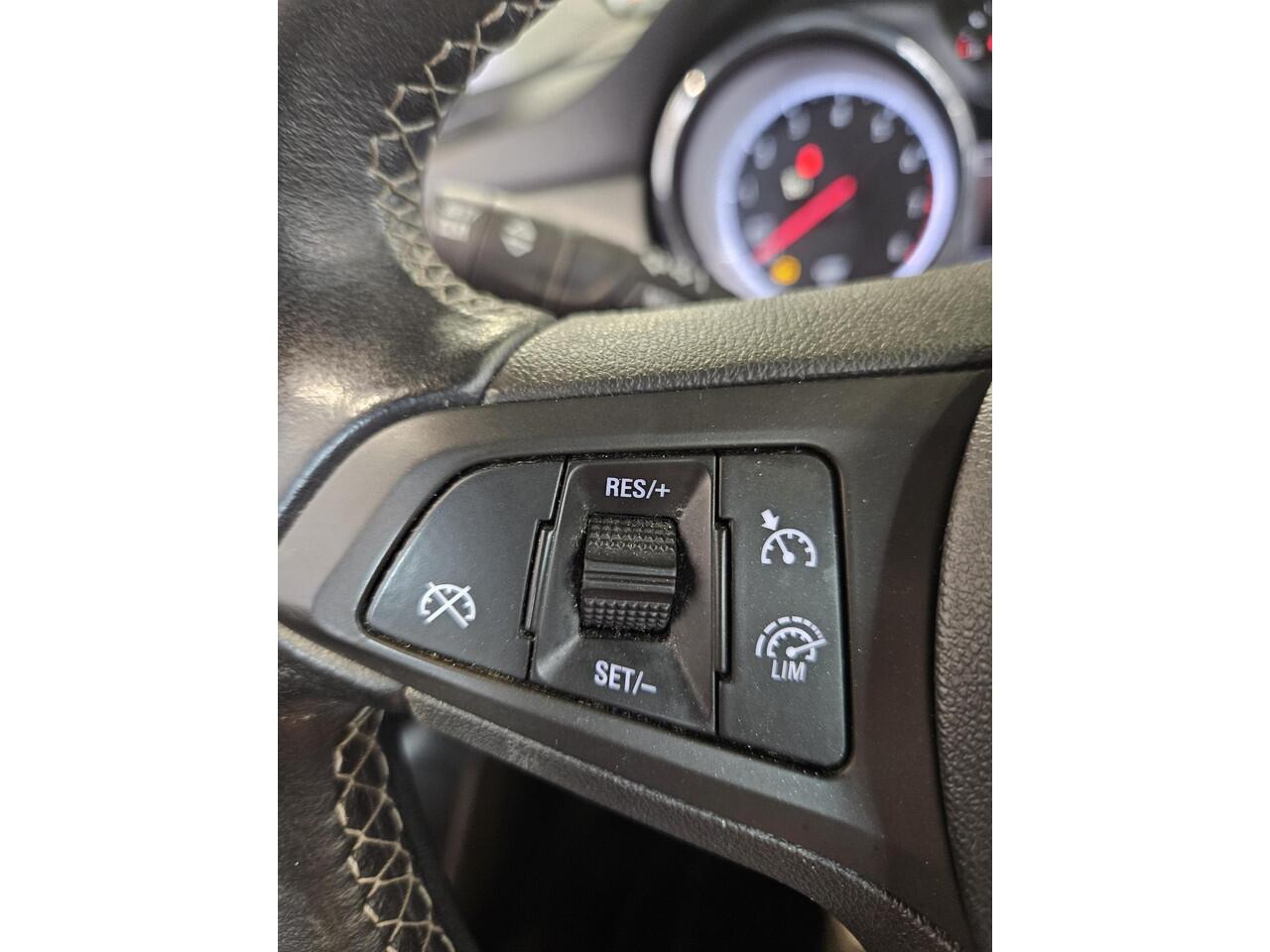 Opel ASTRA Sports Tourer 1.0 Online Edition