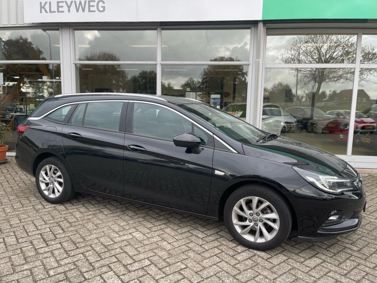 Opel ASTRA 1.0 T. Business Ex.Nav, Carplay, El kofferbak