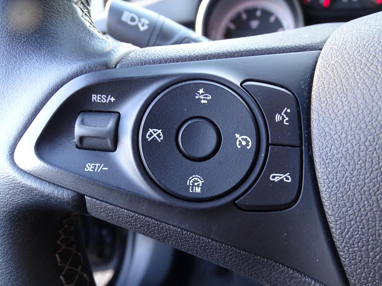 Opel ASTRA 1.4 Innovation DODEHOEK DETECTIE | NAVIAGTIE | ACHTERUIT RIJ CAMREA | PARKEER SENSOREN | KEYLESS GO/ENTRY | APPLE CARPLAY / ANDROID | CRUISE CONTROL | AIRCO\ECC | LED| BI-XENON KOPLAMPEN |