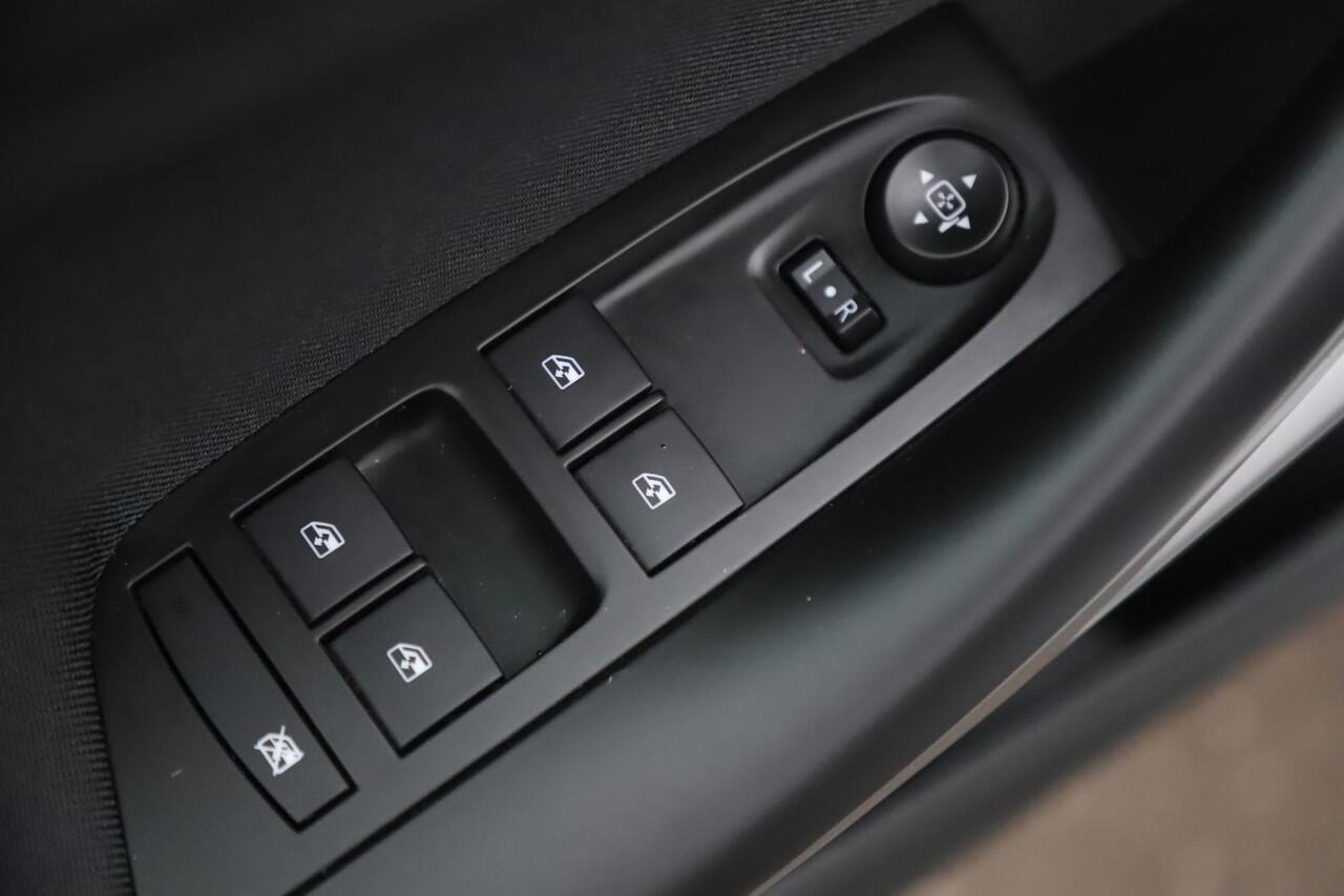 Opel ASTRA Sports Tourer 1.0 Turbo 120 Jaar Edition 16 inch Navigatie Carplay Android Clima Cruise Parkeersensor Getint Glas