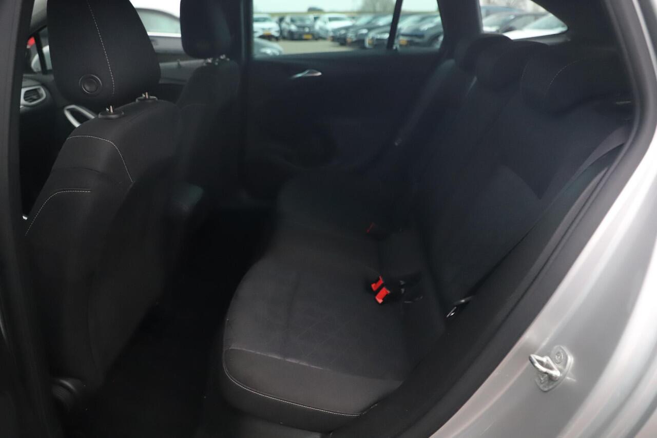 Opel ASTRA Sports Tourer 1.0 Turbo 120 Jaar Edition 16 inch Navigatie Carplay Android Clima Cruise Parkeersensor Getint Glas