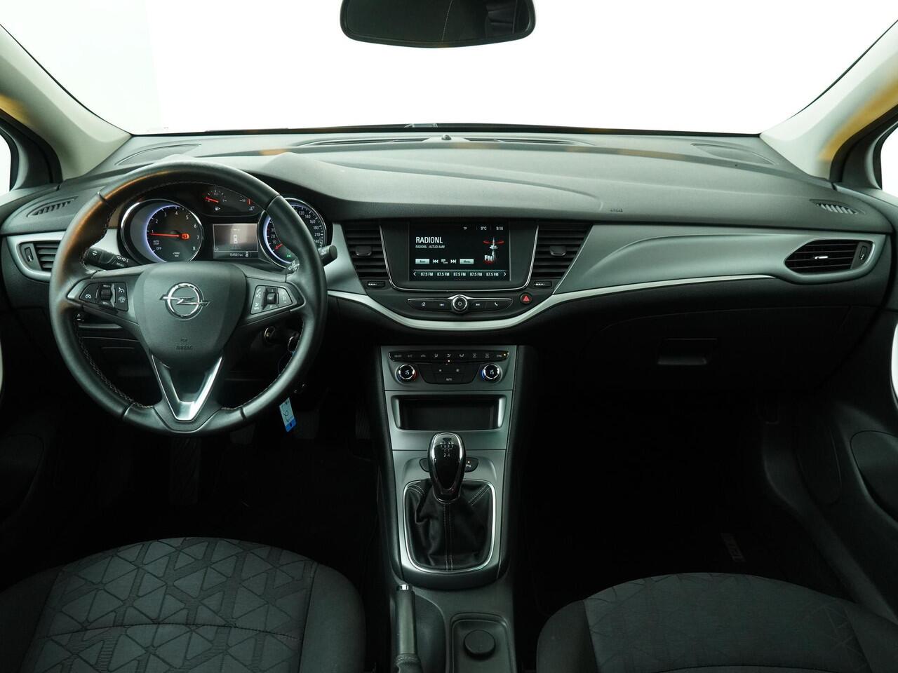 Opel ASTRA Sports Tourer 1.0 Turbo 120 Jaar Edition - Navigatie - Trekhaak - Climate Controle
