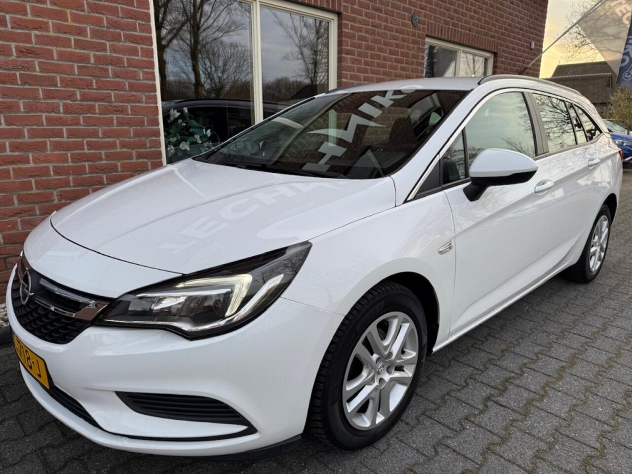 Opel ASTRA Sports Tourer 1.0 T. Business 105PK NAVI / AIRCO / CRUISE / PDC / ISOFIX