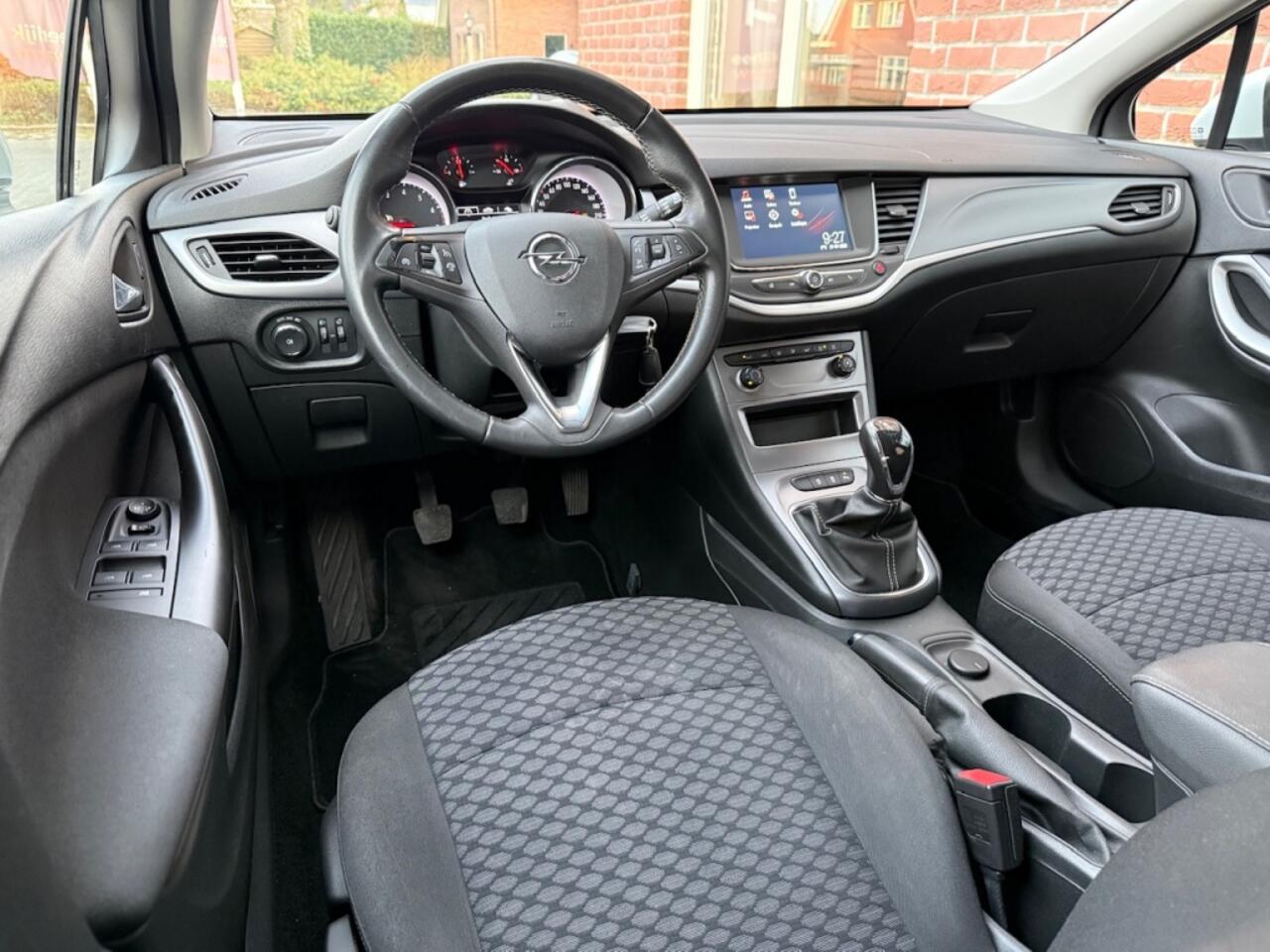 Opel ASTRA Sports Tourer 1.0 T. Business 105PK NAVI / AIRCO / CRUISE / PDC / ISOFIX