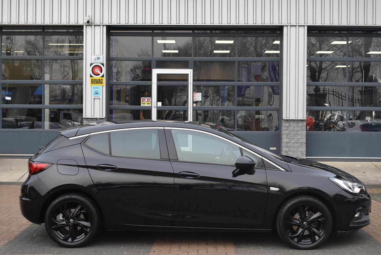 Opel ASTRA 1.4 Turbo Black Edition Navi Airco Leder Schuifdak 150 Pk Km 74.500!!