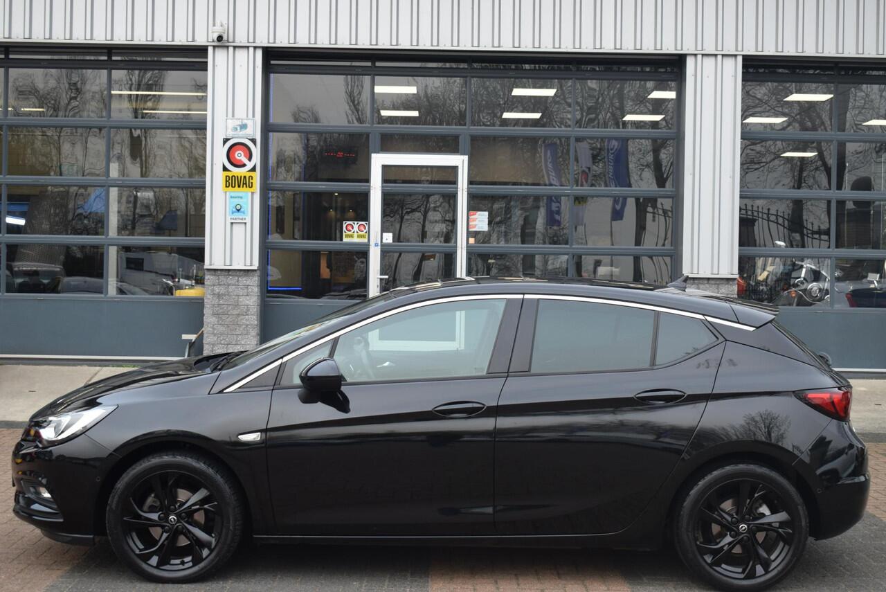 Opel ASTRA 1.4 Turbo Black Edition Navi Airco Leder Schuifdak 150 Pk Km 74.500!!