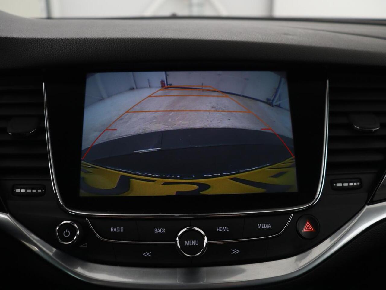 Opel ASTRA 1.0 Turbo Executive | Camera | Carplay | Half leder | Keyless | Navigatie | Dodehoek detectie | Park Assist | Climate control | Bluetooth | Cruise control