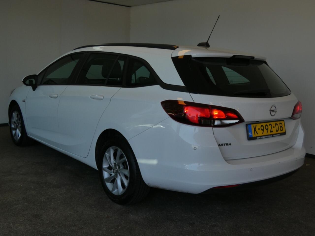 Opel ASTRA 1.2 Edition