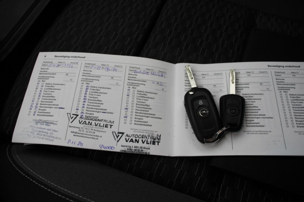 Opel ASTRA 1.4 Business Edition Sports Tourer Automaat - Carplay, Camera, Clima, Stoelverw.