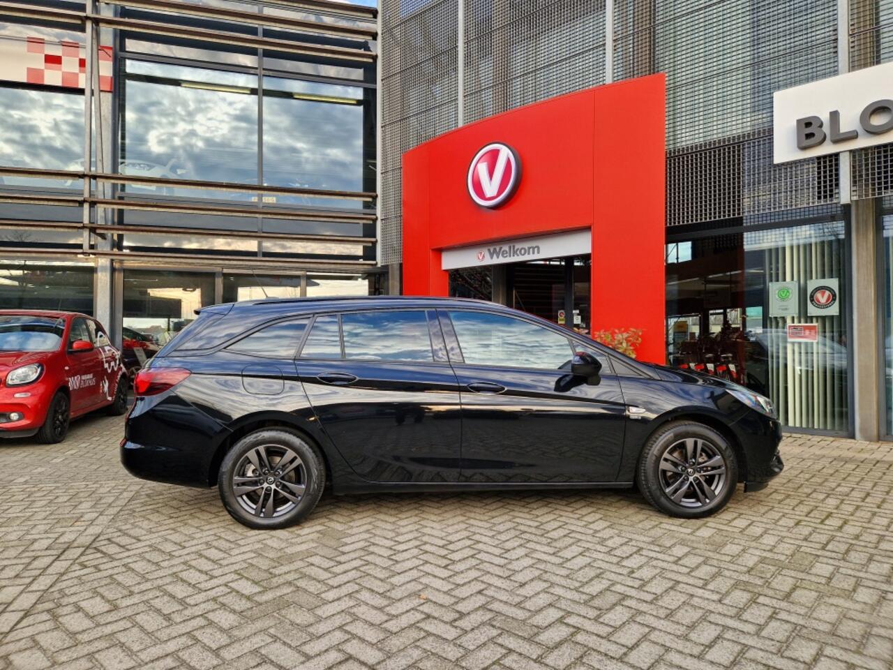 Opel ASTRA 131Pk Edition 2020+ | Trekhaak | Full Black | Camera