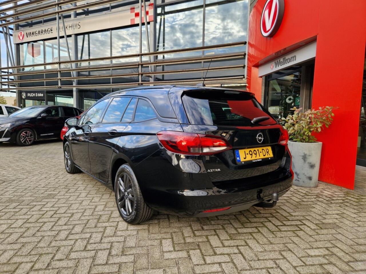 Opel ASTRA 131Pk Edition 2020+ | Trekhaak | Full Black | Camera