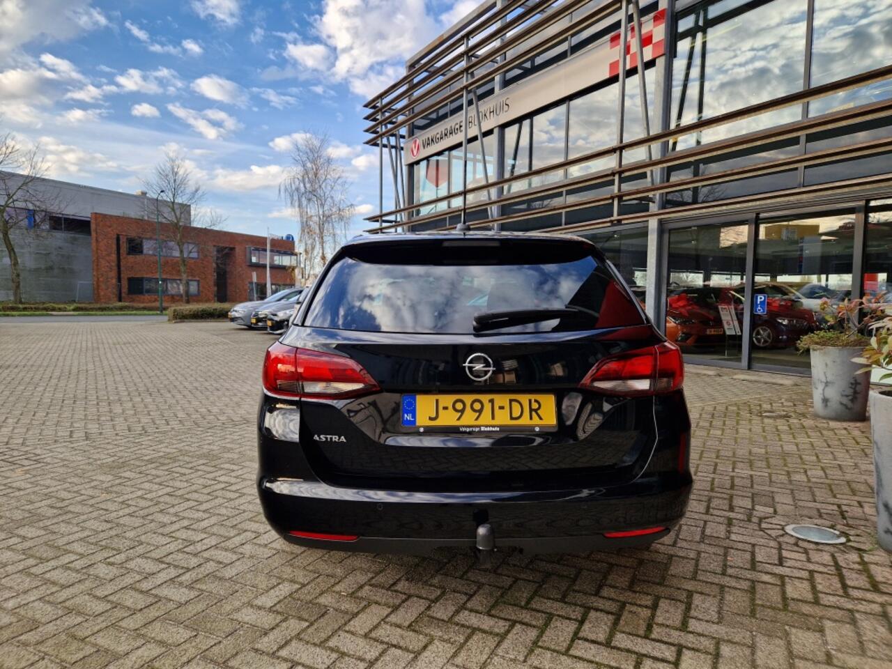 Opel ASTRA 131Pk Edition 2020+ | Trekhaak | Full Black | Camera