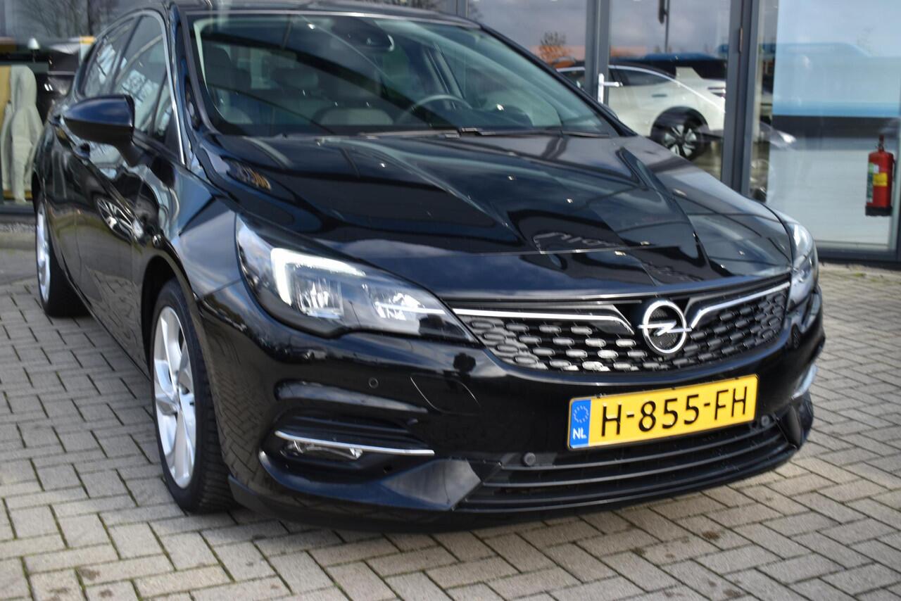 Opel ASTRA 1.2 Edition NAVI / CAMERA / Stoel,stuur en voorruitverwarming