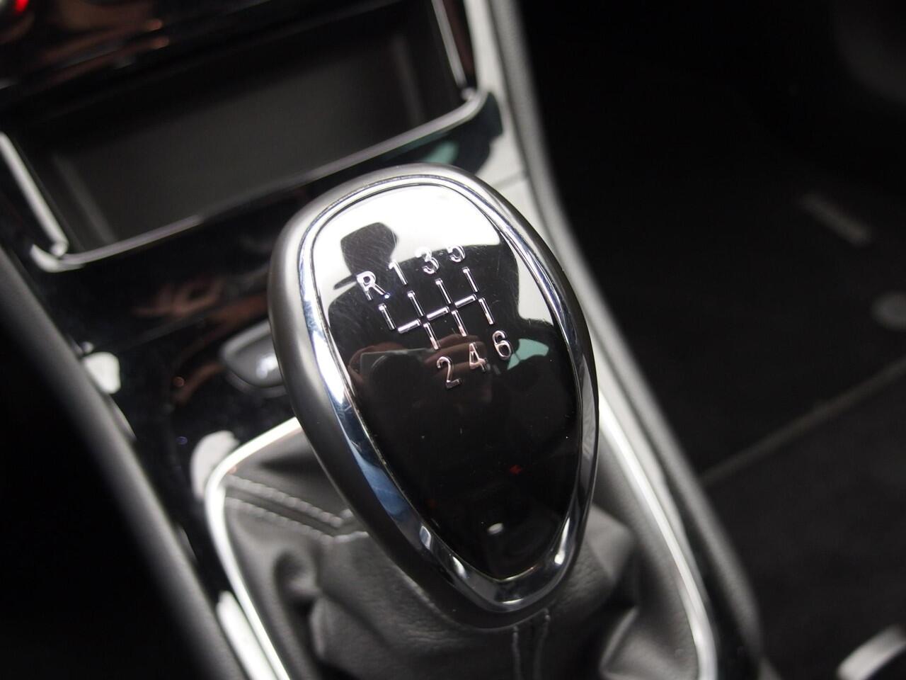 Opel ASTRA Sports Tourer 1.2 Edition 2020 131PK / TREKHAAK / FULL LED / CARPLAY / CAMERA / NAVI / CLIMA / PDC / CRUISE / NL-AUTO