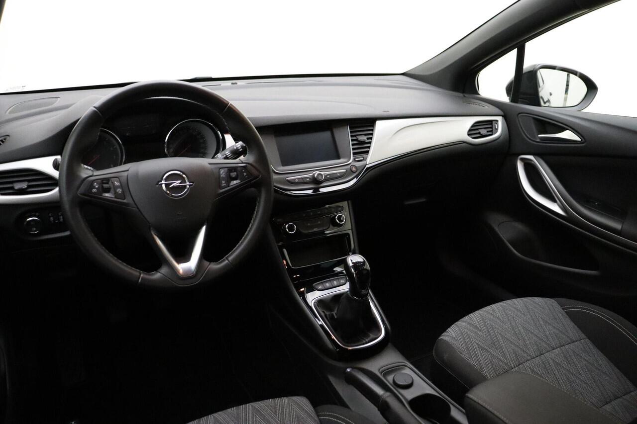 Opel ASTRA Sports Tourer 1.2 Turbo 130pk Edition 2020 | Navigatie | Achteruitrijcamera | Climate control | LED koplampen | Parkeersensoren | Lichtmetalen velgen | Extra getint glas | Dakrails