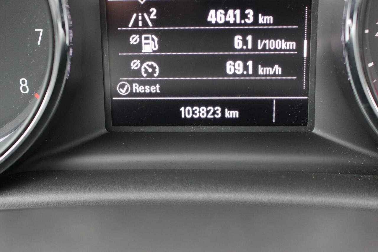 Opel ASTRA Sports Tourer 1.2 Business Executive , 146PK, afn trekhaak, camera, dab audio, navi. agr comfort stoel.