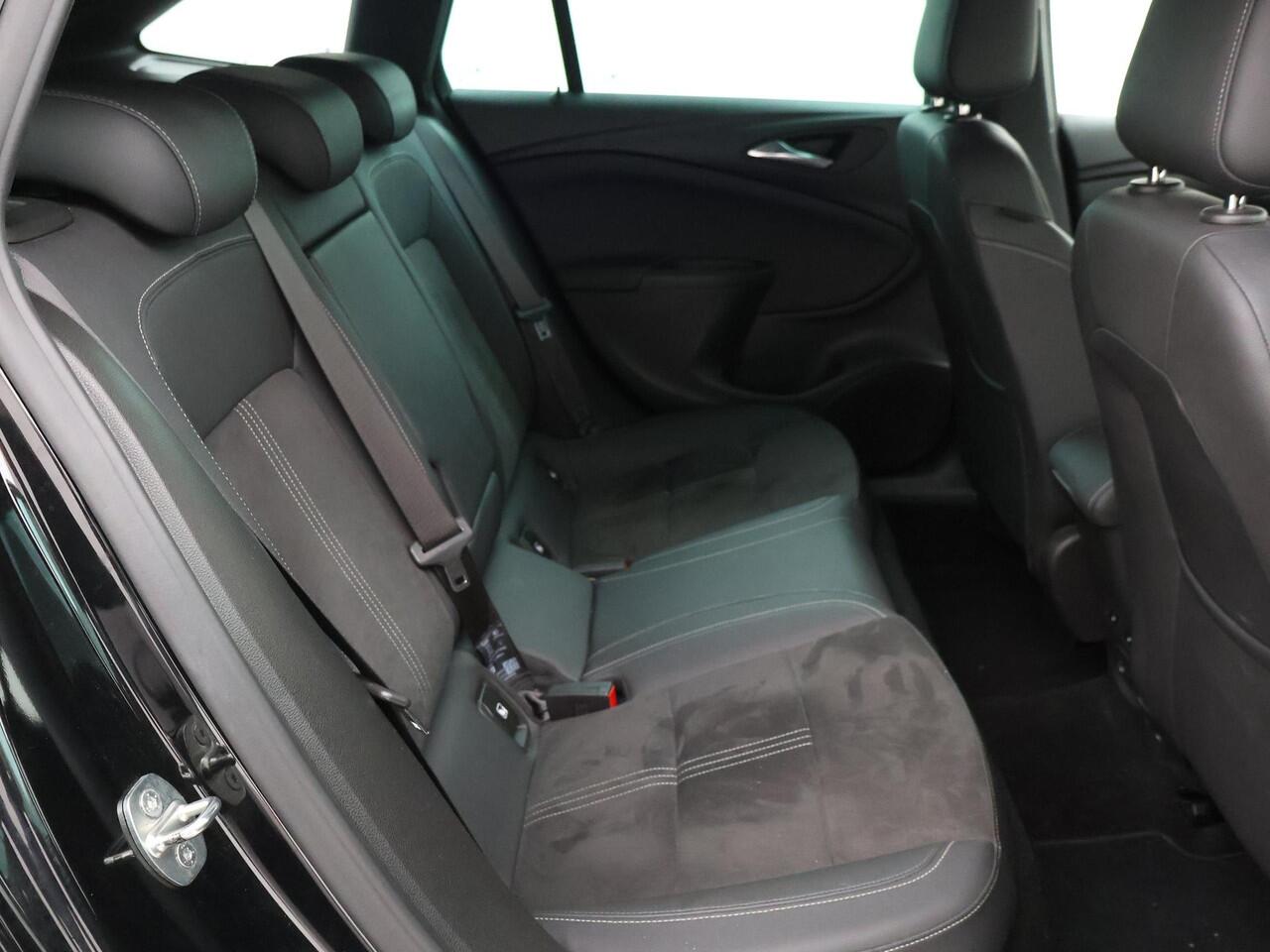 Opel ASTRA Sports Tourer 1.4T 145 PK AUT. ULTIMATE + TREKHAAK | STOELVERW. V+A | STUURWIELVERW. | CARPLAY