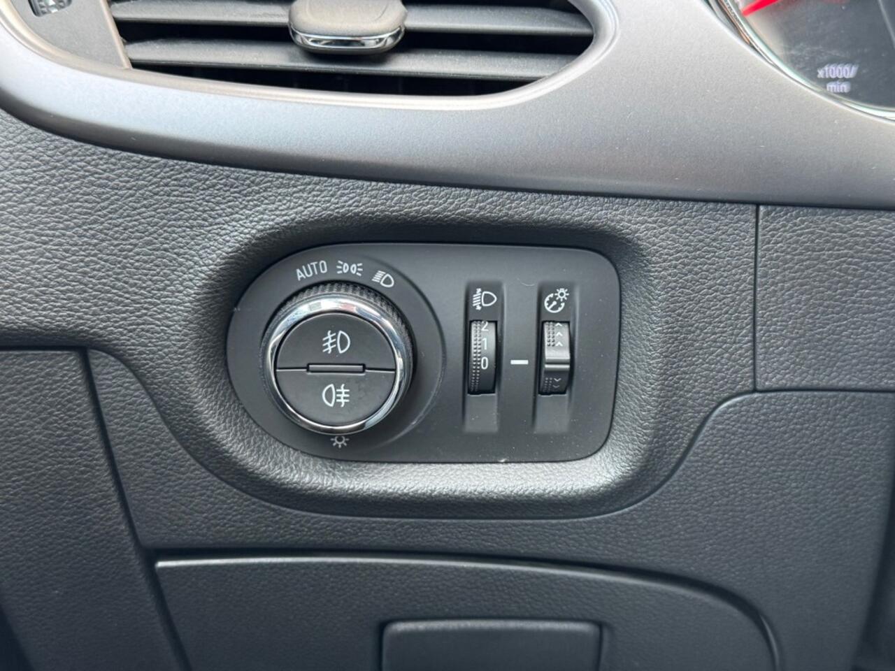 Opel ASTRA 1.2 Blitz Edition - 1e eig - camera - trekhaak