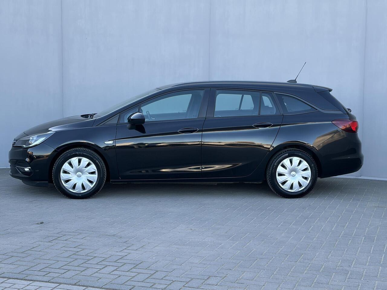 Opel ASTRA Sports Tourer 1.2 Business Executive / Achteruitrijcamera / Navigatie / Apple Carplay & Android Auto / All season banden / DAB