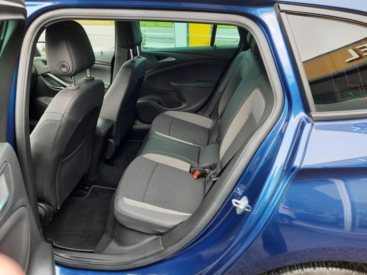 Opel ASTRA 1.2 Design & Tech