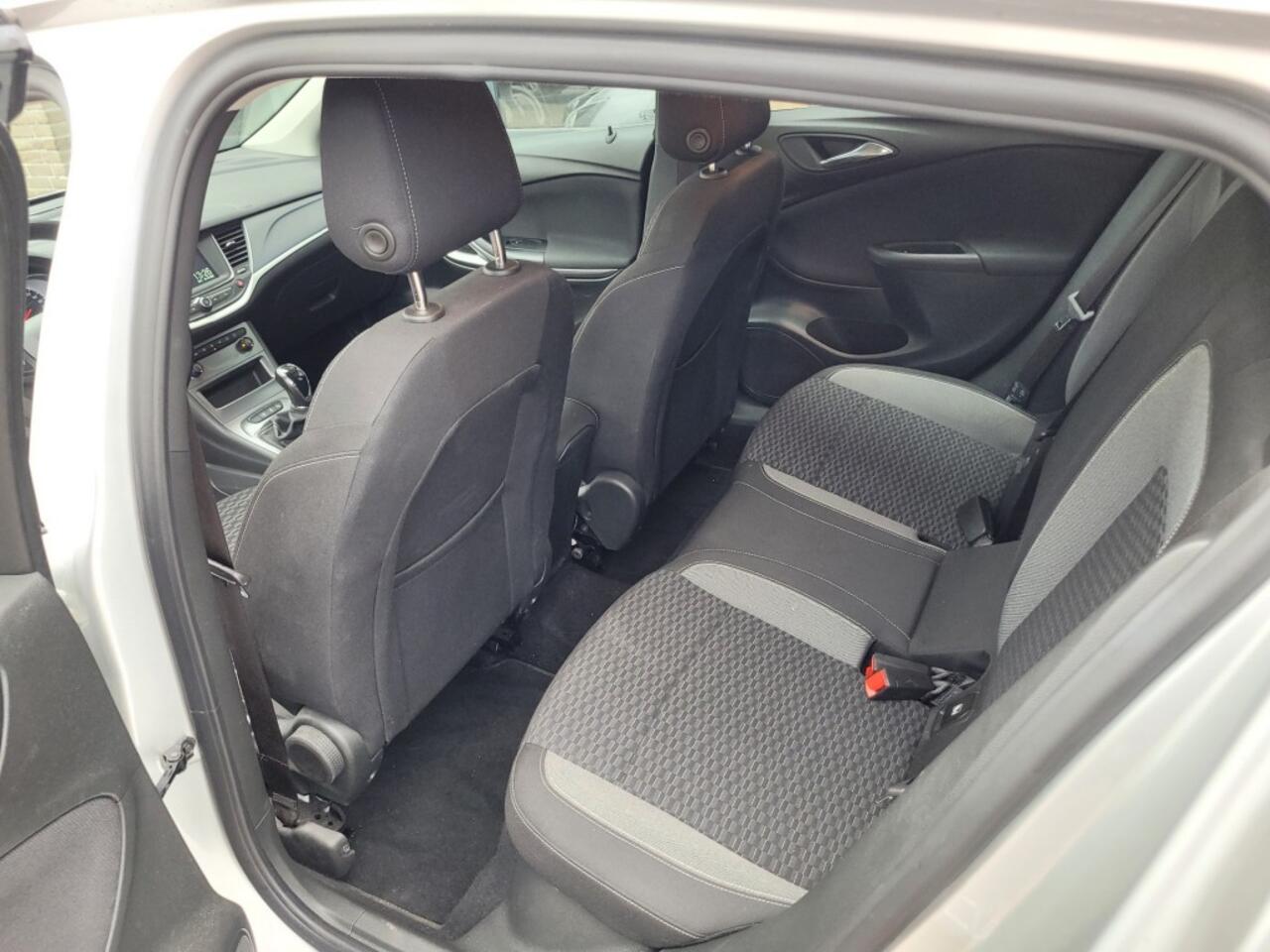 Opel ASTRA 1.2 Turbo 131pk Business Edition carplay, sport stoel, trekhaak, led