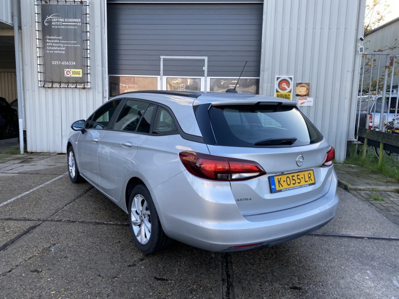 Opel ASTRA 1.2 Edition