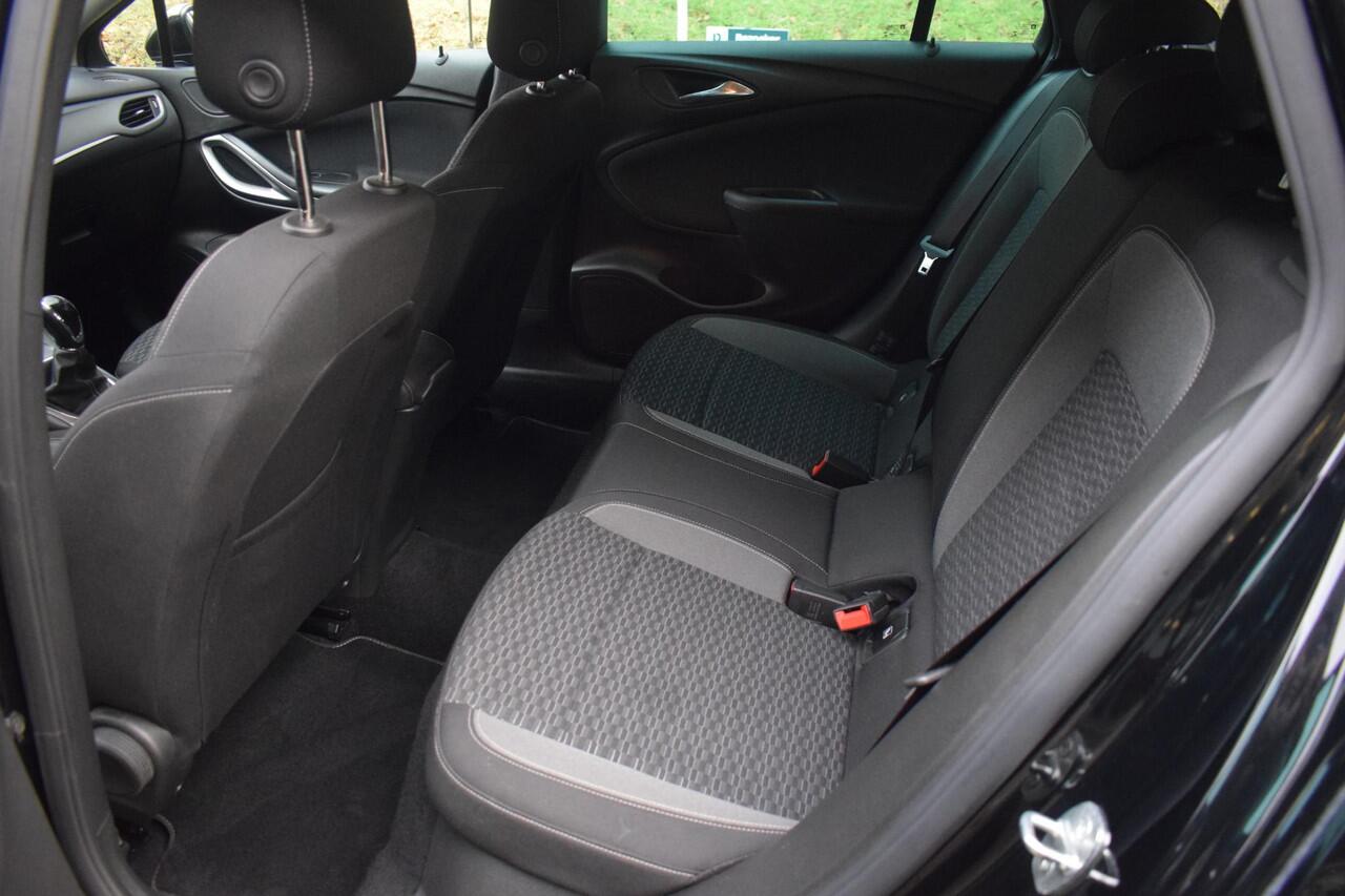 Opel ASTRA Sports Tourer 1.2 Edition |STUUR+STOELVW|NAV|CARPLAY|CAM|LED|ECC