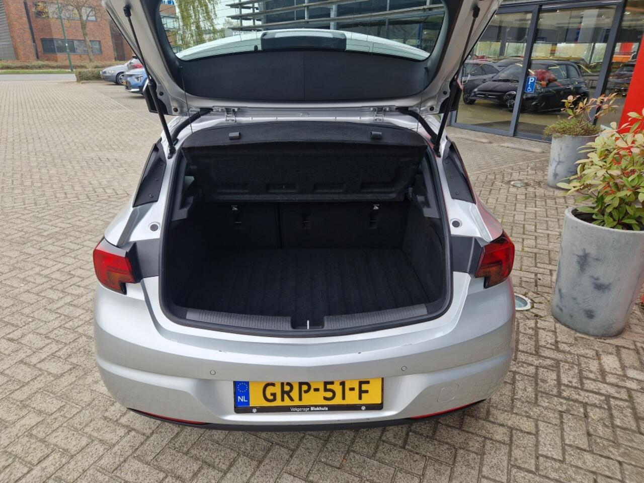 Opel ASTRA 1.2 110pk Edition | Navi | Cruise | PDC