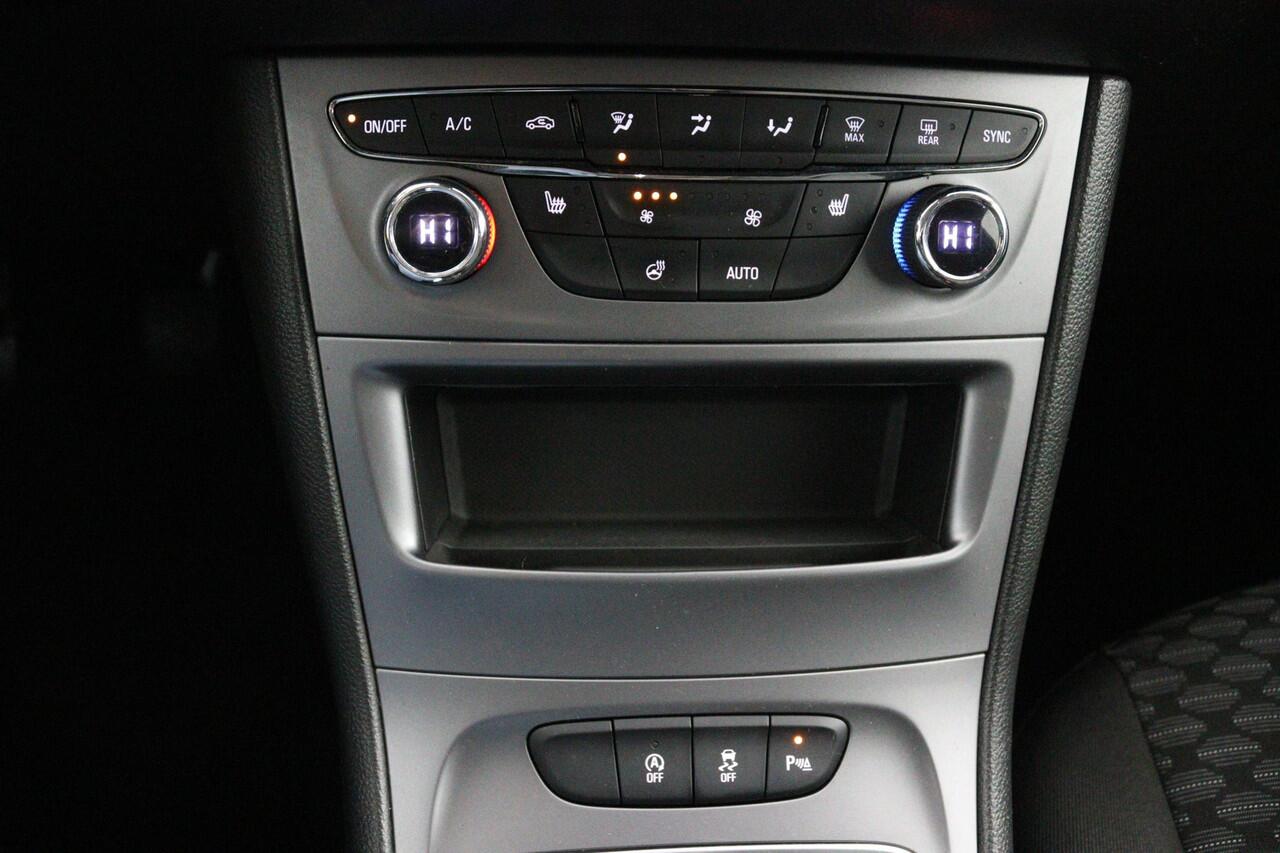 Opel ASTRA Sports Tourer 1.2 Bus. Edit.*CAMERA*ECC*CRUISE*NAVI*HAAK*PDC*