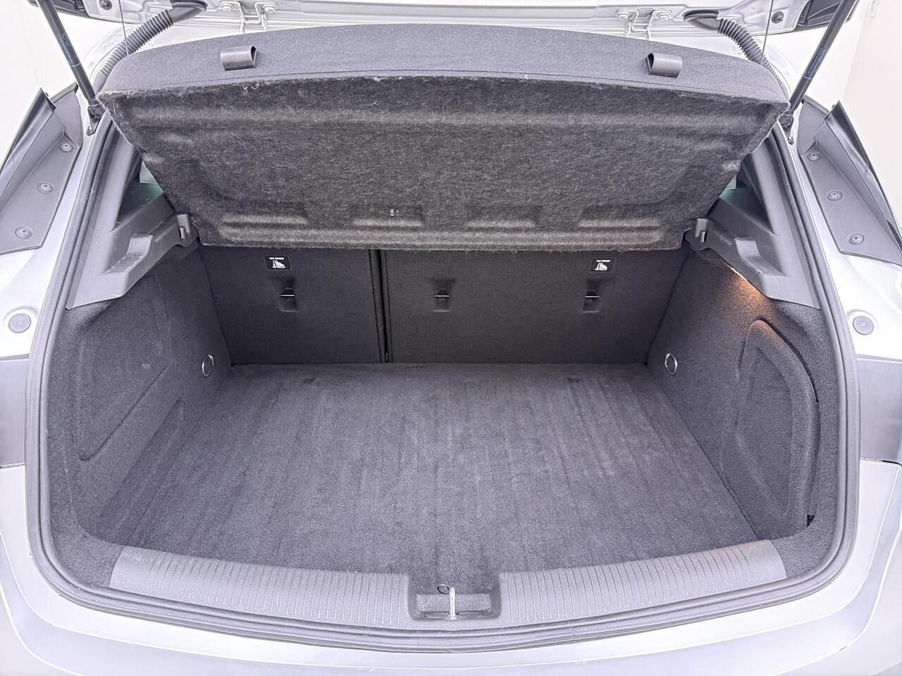 Opel ASTRA 1.4 Launch Elegance VAN ¤ 18.900 ,- VOOR ¤ 15.877,- UW LENTEVOORDEEL ¤ 3.023,-! | AUTOMAAT | AGR STOELEN | CAMERA | STOEL- & STUURWIELVERWARMING | NAVIGATIE | GOED ONDERHOUDEN | AFNEEMBARE TREKHAAK | INCL. 12 MND BOVAG GARANTIE