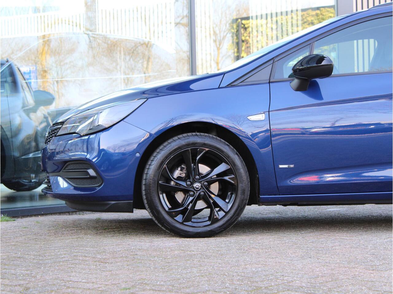 Opel ASTRA Sports Tourer 1.2 Design & Tech | Navi / Camera / Climate