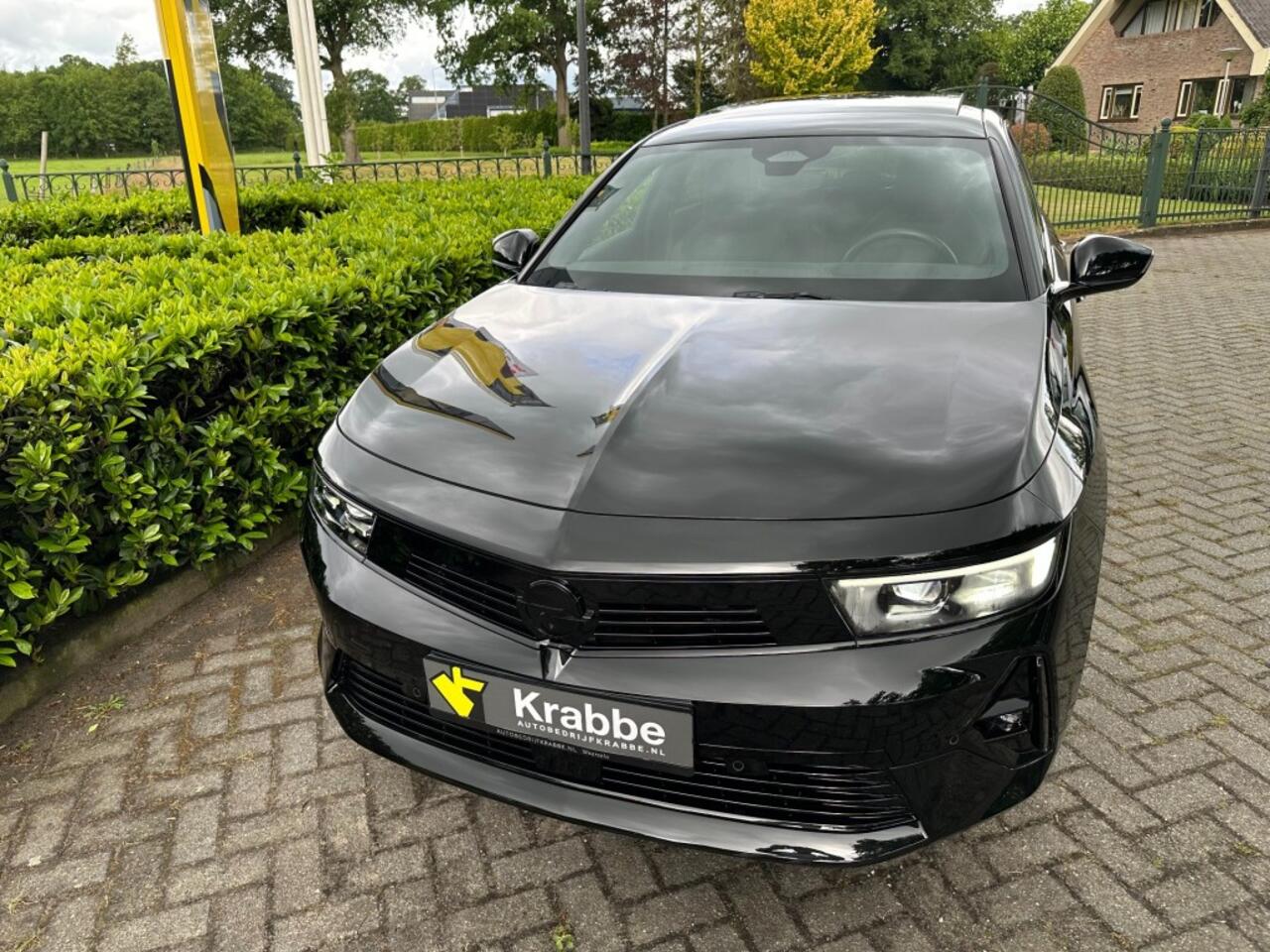 Opel ASTRA 1.2 Ultimate Pano / HUD / Keyless