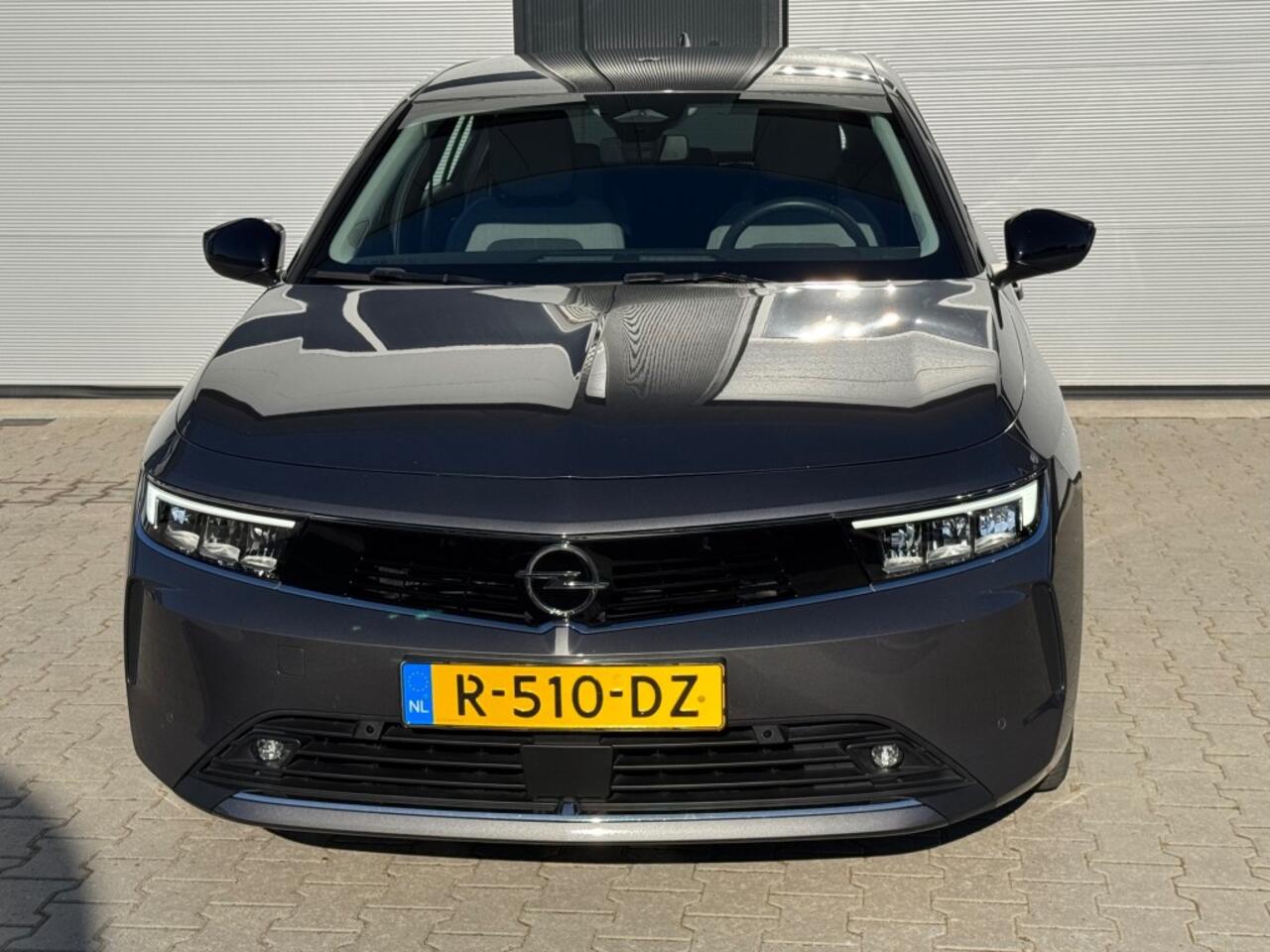 Opel ASTRA 1.2 EDITION / 48002 km / Apple carplay / Cruise / NL-auto / Dealer onderhouden.