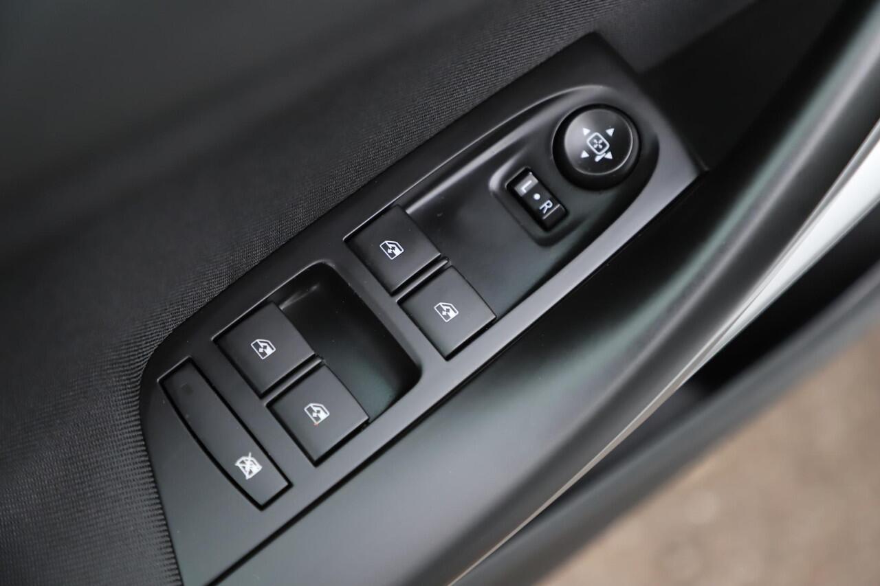 Opel ASTRA Sports Tourer 1.2 Edition 110PK Navigatie Carplay Android Airco Cruise Bluetooth Parkeersensor