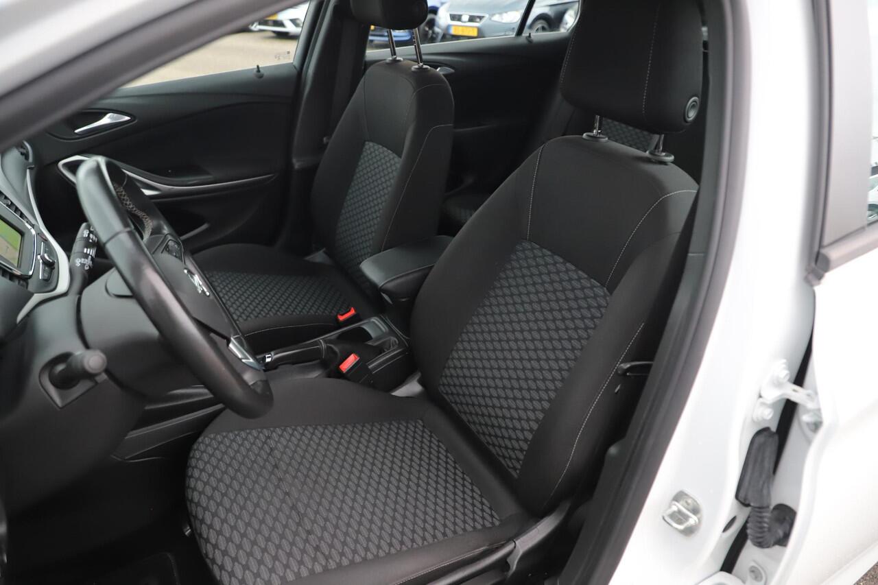 Opel ASTRA Sports Tourer 1.2 Edition 110PK Navigatie Carplay Android Airco Cruise Bluetooth Parkeersensor