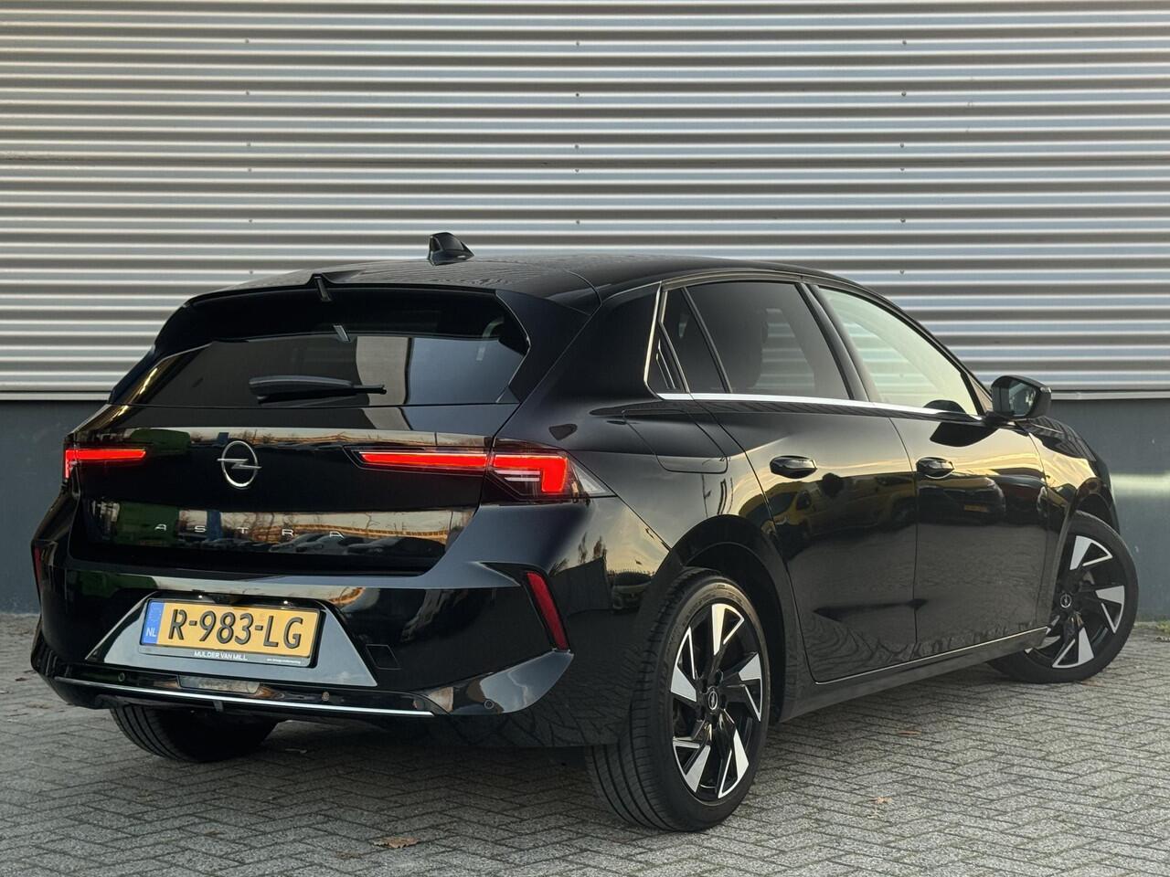 Opel ASTRA Elegance 1.2 Turbo 130pk | AGR-STOEL | KEYLESS | OPEL PURE PANEL | 180° CAMERA | DODEHOEK DETECTIE | ISOFIX | FULL LED |