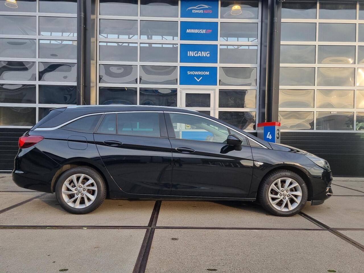 Opel ASTRA Sports Tourer 1.2 Elegance NAVI / CAMERA / LED / PDC